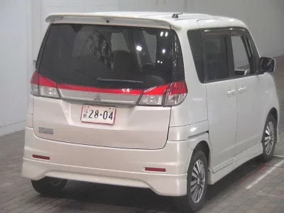 Mitsubishi DELICA D2