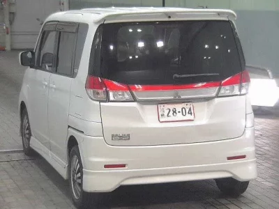 Mitsubishi DELICA D2