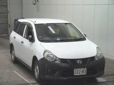 Nissan AD