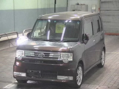 Toyota PIXIS SPACE