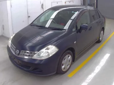 Nissan TIIDA LATIO
