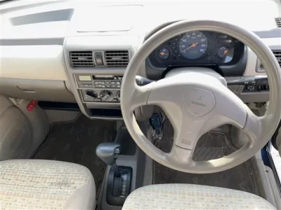 Mitsubishi TOPPO BJ VAN