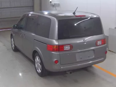 Nissan LAFESTA