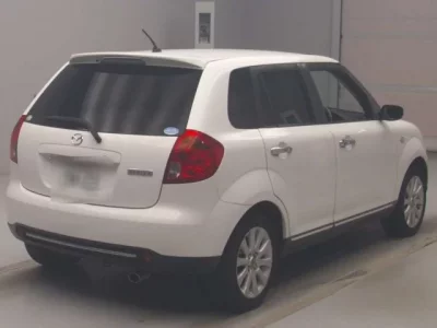 Mazda VERISA