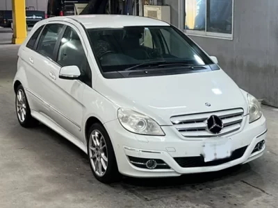 Mercedes-Benz B CLASS