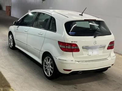 Mercedes-Benz B CLASS