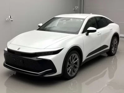 Toyota CROWN CROSSOVER