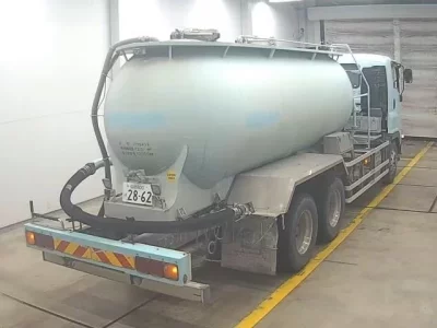 Isuzu TRUCK