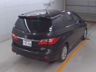 Nissan LAFESTA