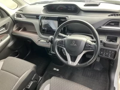 Mitsubishi DELICA D2