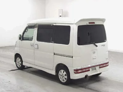 Daihatsu Atrai Wagon