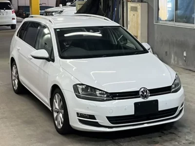 Volkswagen GOLF VARIANT