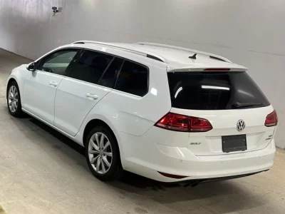 Volkswagen GOLF VARIANT