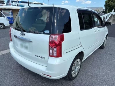 Toyota RAUM