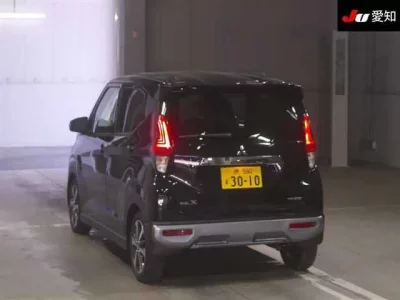 Mitsubishi EK X