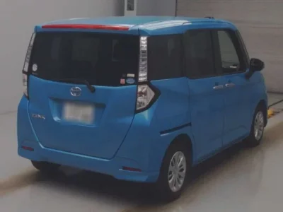 Toyota TANK