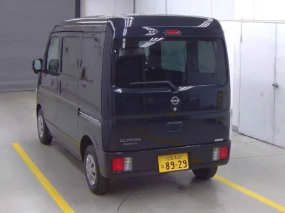 Nissan CLIPPER VAN