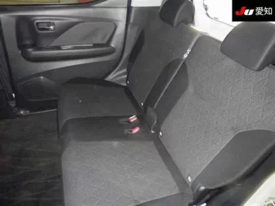 Mitsubishi EK X