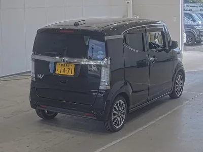 Honda N BOX SLASH
