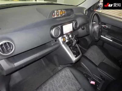 Toyota COROLLA RUMION