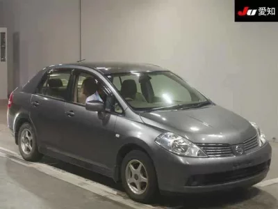 Nissan TIIDA LATIO