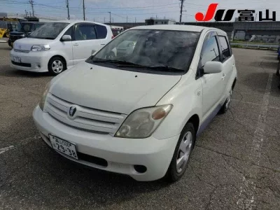 Toyota IST