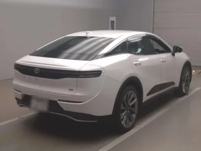 Toyota CROWN CROSSOVER