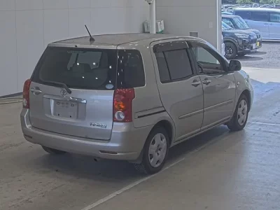 Toyota RAUM