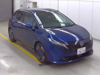 Nissan AURA