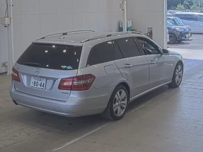 Mercedes-Benz E CLASS WAGON