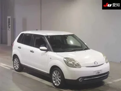 Mazda VERISA
