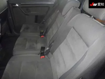 Volkswagen GOLF TOURAN