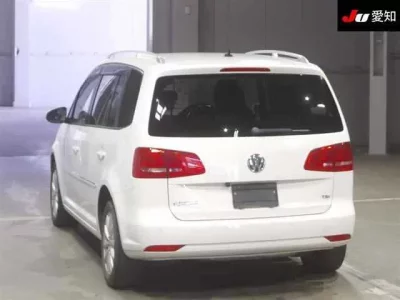 Volkswagen GOLF TOURAN
