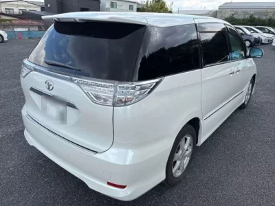 Toyota ESTIMA HYBRID