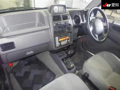 Mitsubishi PAJERO JR