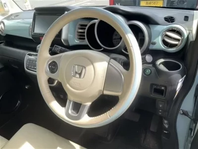 Honda N BOX SLASH