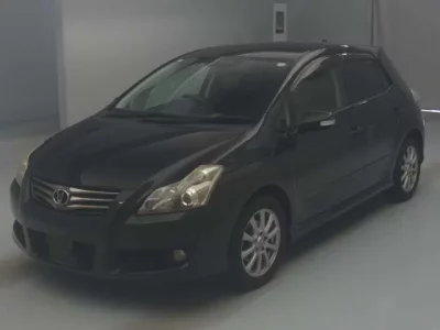 Toyota BLADE