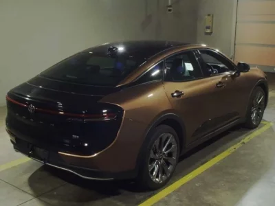Toyota CROWN CROSSOVER