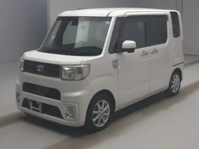Toyota PIXIS MEGA