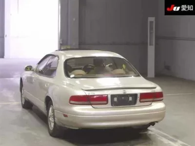 Mazda SENTIA