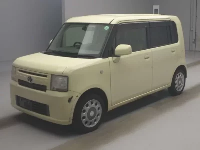Toyota PIXIS SPACE
