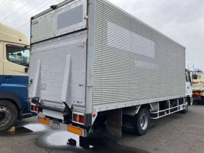 Nissan CONDOR