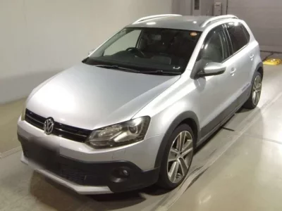 Volkswagen CROSS POLO