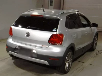Volkswagen CROSS POLO