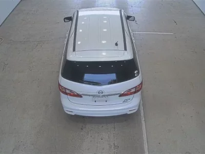 Nissan LAFESTA