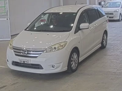 Nissan LAFESTA