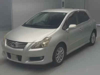 Toyota BLADE