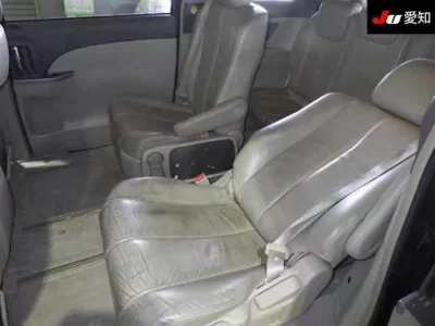 Toyota ESTIMA HYBRID