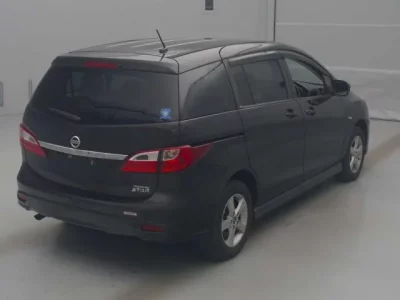 Nissan LAFESTA