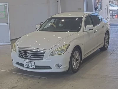 Nissan FUGA